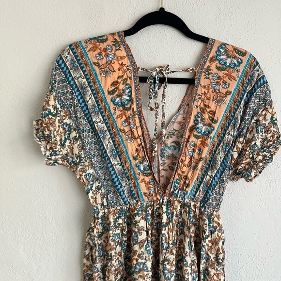 C. Cline Woman Apricot & Blue Floral V- Neck A- Line Dress, Size Small - Picture 9 of 12